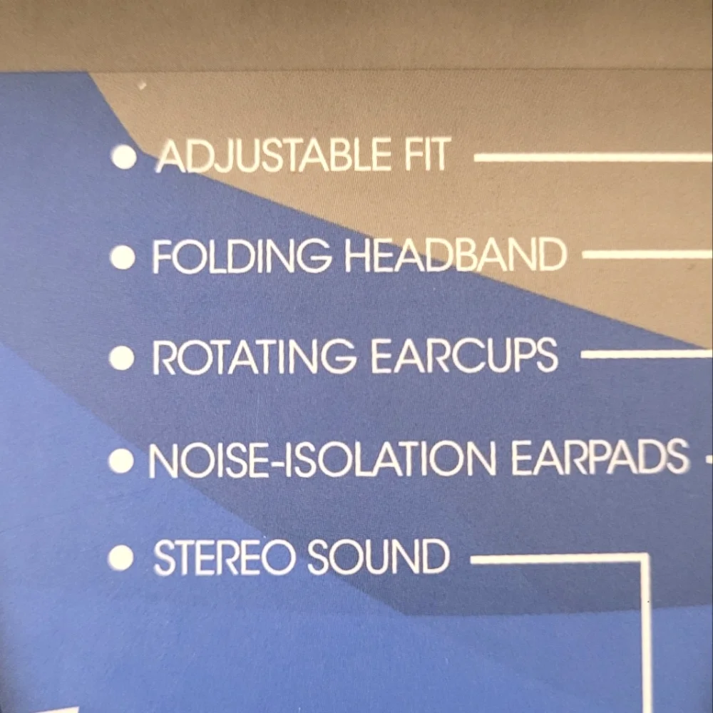 🔴BUNDLE 4/$20🔴🎧Folding Stereo Headphones - Picture 7 of 14